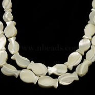 Natural White Shell Beads Strands, Mother of Pearl Shell Beads, Fish, White, 16~17x10x3mm, Hole: 1mm, about 24 pcs/strand, 16 inch/strand(SSHEL-18X10)