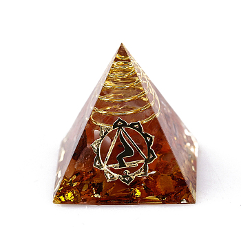 Chakra Pattern Orgonite Pyramid Resin Display Decorations, Healing Pyramids, for Stress Reduce Healing Meditation, with Brass Findings and Natural Carnelian Chips Inside, for Home Office Desk, 30.5x30.5x29.5mm