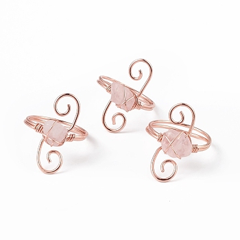 Natural Rose Quartz Chips with Vortex Finger Ring, Rose Gold Brass Wire Wrap Jewelry for Women, Inner Diameter: 18mm