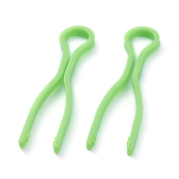 Plastic Bobbin Thread Holders, Thread Buddies Clips, Sewing Machine Accessories, for Thread Spool Organizing, Green, 70x20mm