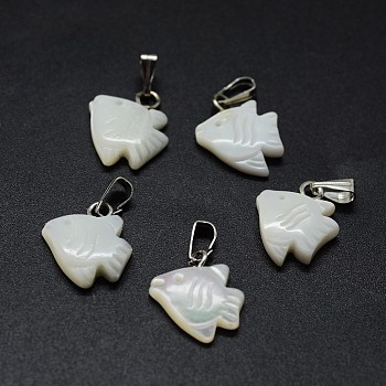 Shell Charms, with Brass Findings, Fish, Platinum, 13~15x11~13x2~4mm, Hole: 2x5mm