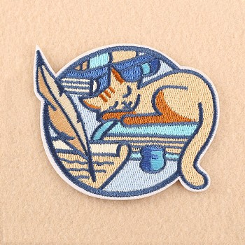 Computerized Embroidery Cloth Iron on/Sew on Patches, Costume Accessories, Appliques, Flat Round with Cat, Colorful, 70x78mm