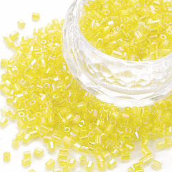 Glass Bugle Beads, Transparent Colours Rainbow, Yellow, 2.5~3x2mm, Hole: 0.9mm, about 15000pcs/pound(SEED-S032-10A-170)
