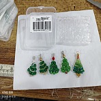 5Pcs 5 Styles Glass Pendants, Christmas Tree, with Seed Beads, Faceted, Mixed Color, 38.5~46x21.5~25x4.5~6mm, Hole: 3.5x2.5mm, 1pc/style(FIND-TA0009-09)