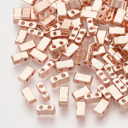 Electroplate Glass Seed Beads, 2-Hole, Rectangle, Rose Gold Plated, 4.5~5.5x2x2~2.5mm, Hole: 0.5~0.8mm(SEED-S023-20B-07)