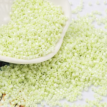 Baking Paint Glass Seed Beads, Cylinder, Mint Cream, 2x1.5mm, Hole: 1mm, about 5599pcs/50g