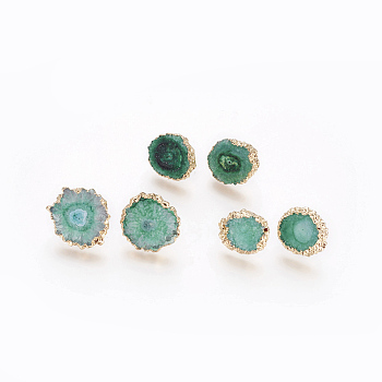 Natural Dyed Quartz Stud Earrings, with Brass Findings, Flat Round, Golden, Sea Green, 14~22x14~22x5~6mm, Pin: 0.7mm