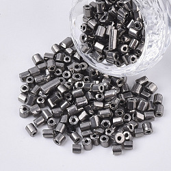 6/0 Two Cut Glass Seed Beads, Hexagon, Metallic Colours, Dark Gray, 3.5~5x3.5~4mm, Hole: 1mm, about 4500pcs/bag(SEED-S033-03B-04)