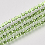 Electrophoresis Brass Rhinestone Strass Chains, Rhinestone Cup Chains, Peridot, SS6.5, 2~2.1mm(X1-CHC-Q009-SS6.5-B06)