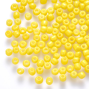 8/0 Baking Paint Glass Round Seed Beads, Yellow, 3~3.5x2mm, Hole: 1~1.2mm, about 10000pcs/pound